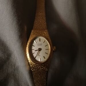 Beautiful Citizen Womens Watch CQ Gold Tone Petite Wristwatch
